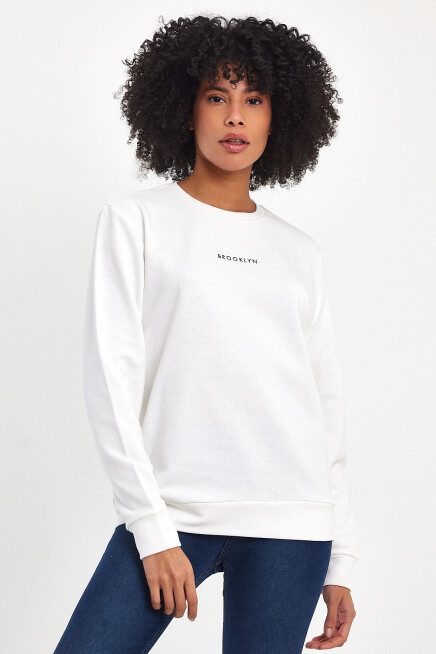 Süperlife Kadın Bisiklet Yaka Rahat Kalıp 3 iplik Kalın Orta Brooklyn Nakışlı Sweatshirt SPR24SWk34