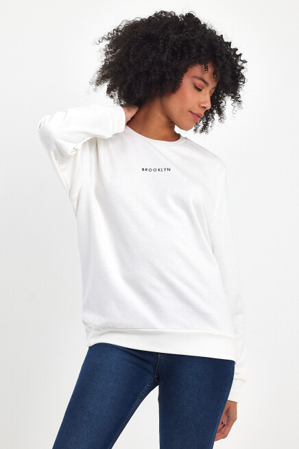 Süperlife Kadın Bisiklet Yaka Rahat Kalıp 3 iplik Kalın Orta Brooklyn Nakışlı Sweatshirt SPR24SWk34