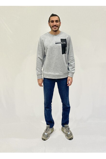 Erkek Bisiklet Yaka Rahat Kalıp 3 iplik Kalın W.Brooklyn Baskılı  Sweatshirt SPR24SW31