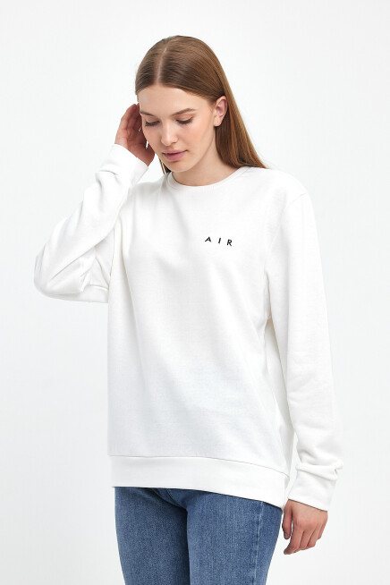 Süperlife Kadın Bisiklet Yaka Rahat Kalıp 3 iplik Kalın Air Nakışlı Sweatshirt SPR24SWK33