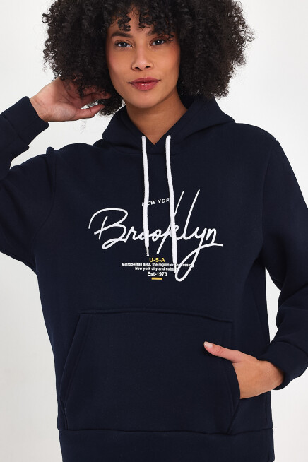 Süperlife Kadın Kapşonlu Rahat Kalıp İçi Polarlı 3 iplik El Yazılı Brooklyn Baskılı SweatShırt spr24swk16