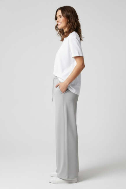 Kadın Yumuşak Hafif Nefes Alabilen Kumaş Geniş Paça Pantolon – Rahat Kalıp – Yüksek Bel – Grey