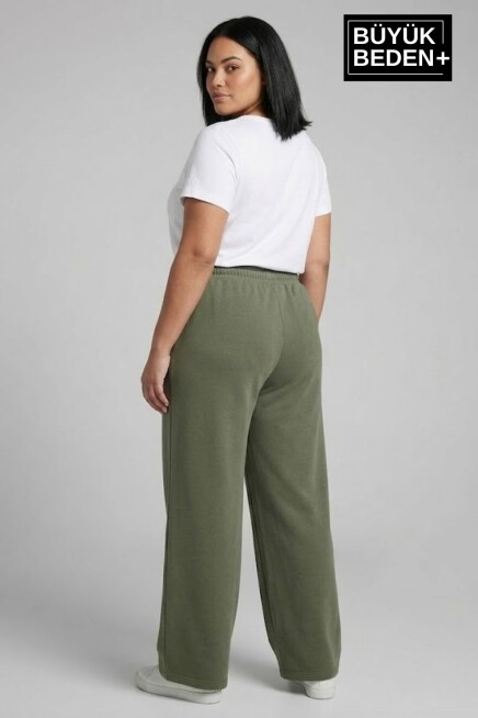 Kadın Büyük Beden Bol Paça  Yüksek Bel Lastikli Salaş Eşofman Altı SPR26BEA988
